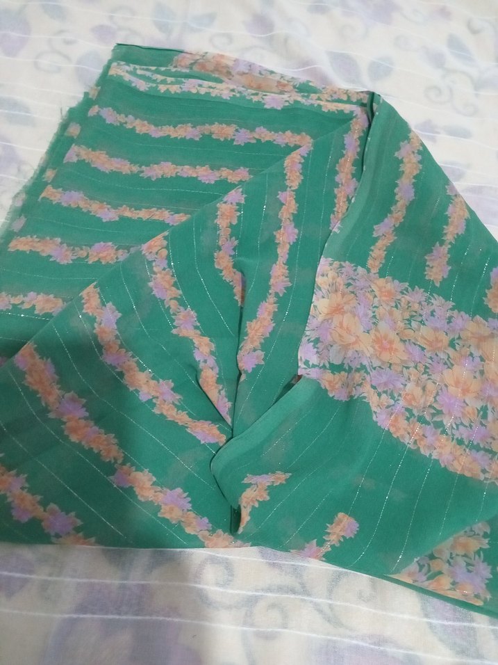 Yeşil şifon kumaş 4 metre.eni 94 cm - Görsel 3