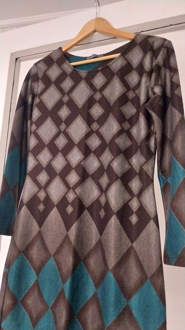 Uzun Kollu Midi Elbise - Görsel 3