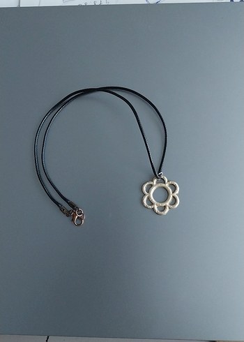 Çiçek Motifli Midi Kolye - Görsel 6