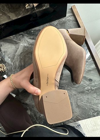 BERSHKA Süet Topuklu Botlar - Görsel 5