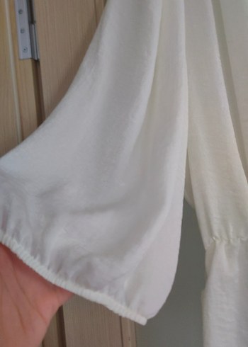 Beyaz V Yakalı salaş Bluz - Görsel 4