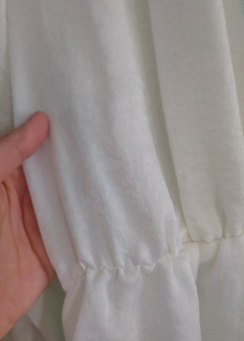 Beyaz V Yakalı salaş Bluz - Görsel 2