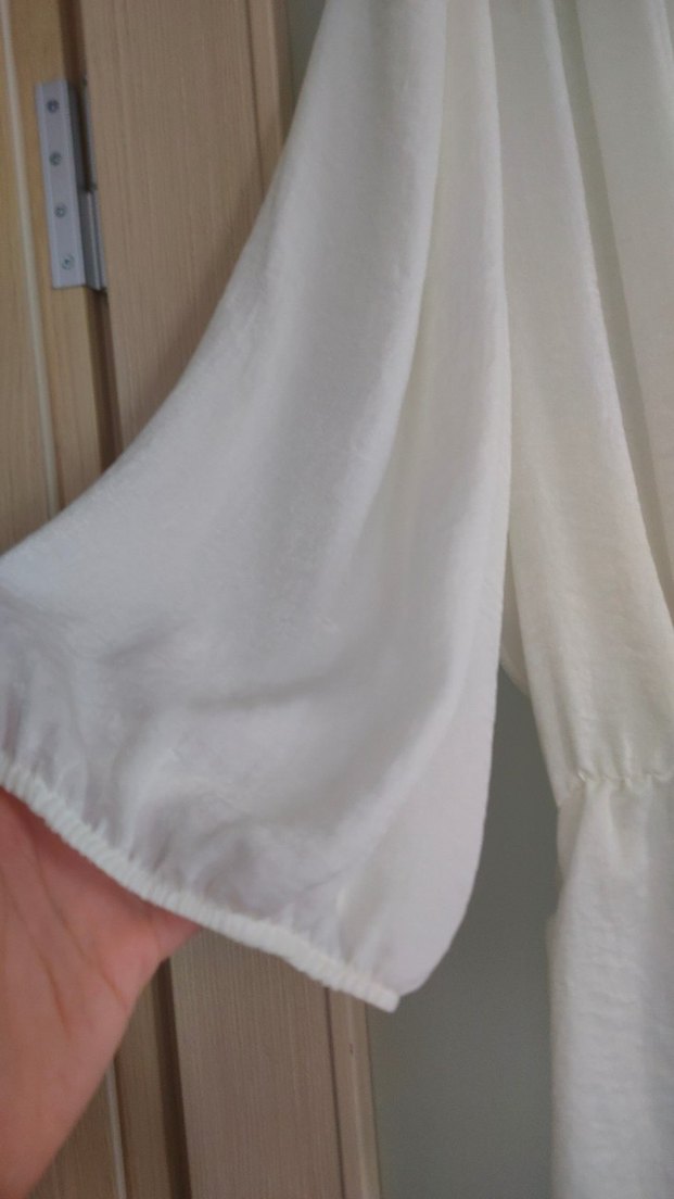 Beyaz V Yakalı salaş Bluz - Görsel 4