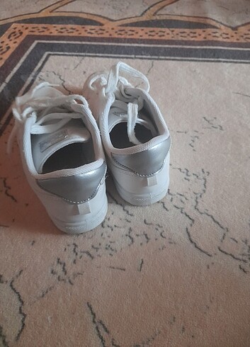 34 Beden beyaz Renk ayakkabı 