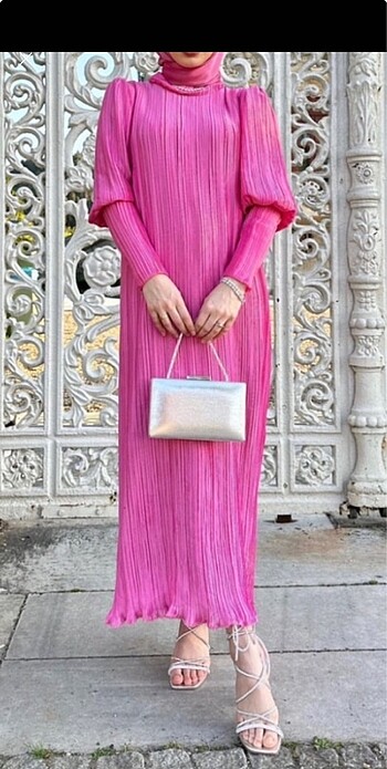 pembe tesettür elbıse + şal