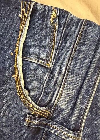 26 Beden Düz Kesim Mavi Kadın Midi Kot Pantolon