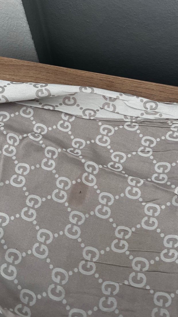 Bej Gucci ve çift taraflı şal - Görsel 4