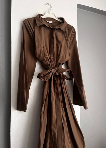 Haki Renk Kuşaklı Uzun Kadın Elbise - Görsel 2