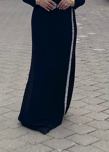 Zincir Detaylı Siyah Uzun Abiye Elbise - Görsel 6