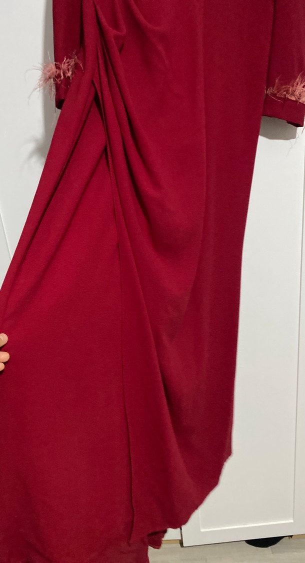 Uzun Kollu Koyu Kırmızı Drapeli Abiye Elbise - Görsel 3