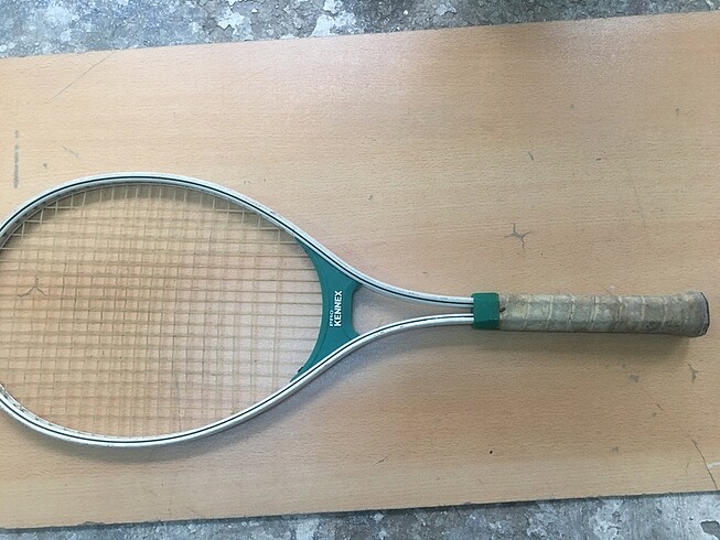 Tenis raketi