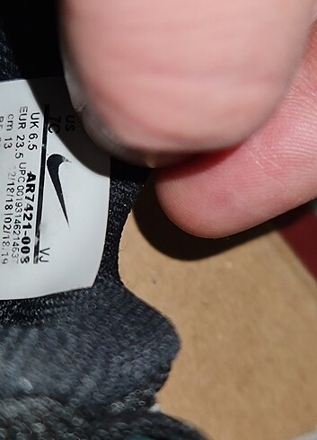 23 Beden siyah Renk Nike ayakkabı 
