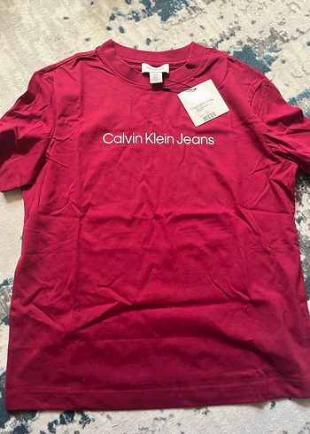Calvin Klein s