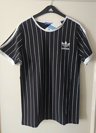 Adidas tişört