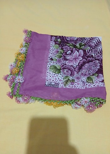 Armine Renkli Nakışlı Kadın yazma