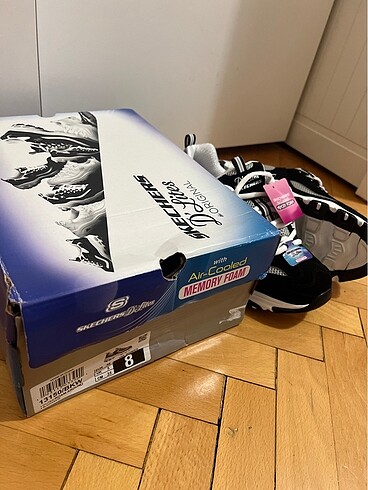 38,5 Beden Skechers D?lite 8 numara