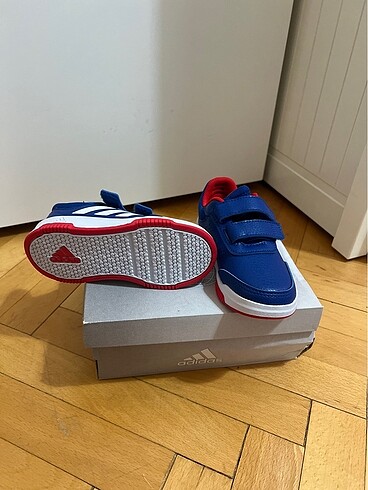 25 Beden Adidas çoçuk ayakkabısı 25 numara