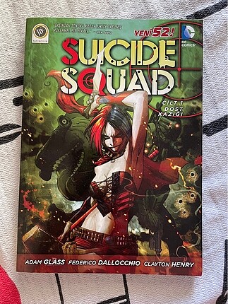 Suicide squad 1. Cilt dost kazığı çizgiroman comic