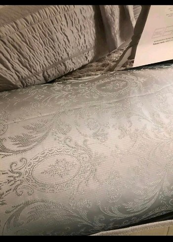 Gri Desenli Yatak Örtüsü - Görsel 3
