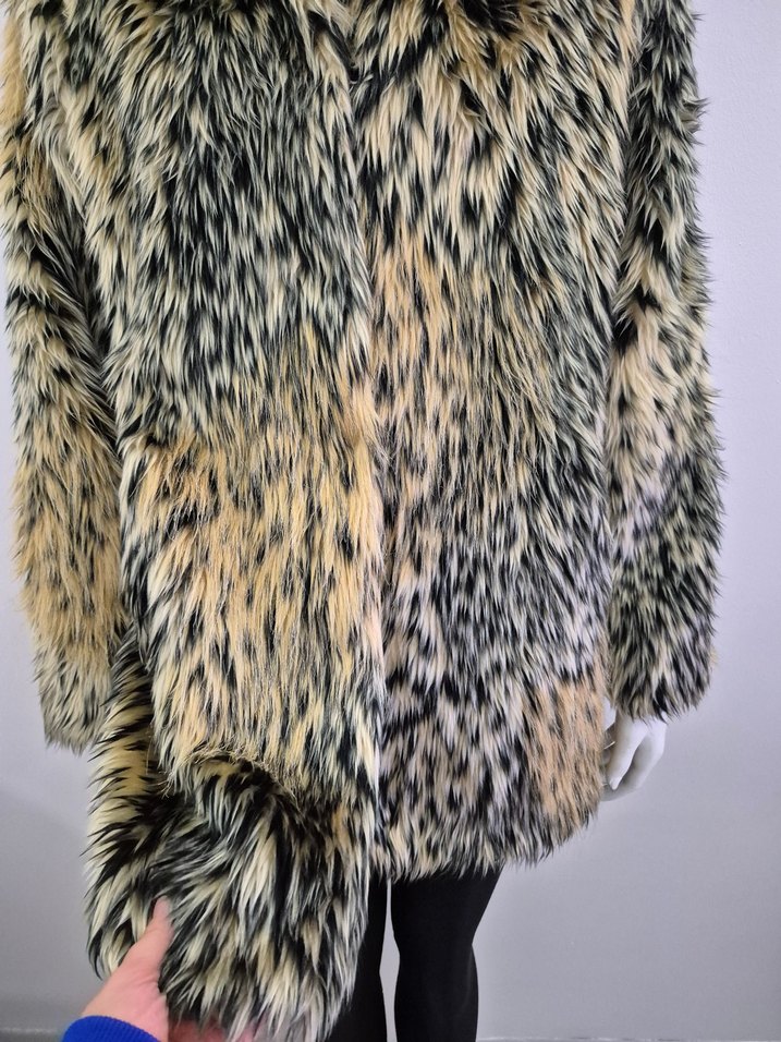 Kapüşonlu Leopar Desenli Kadın Suni Kürk - Görsel 2