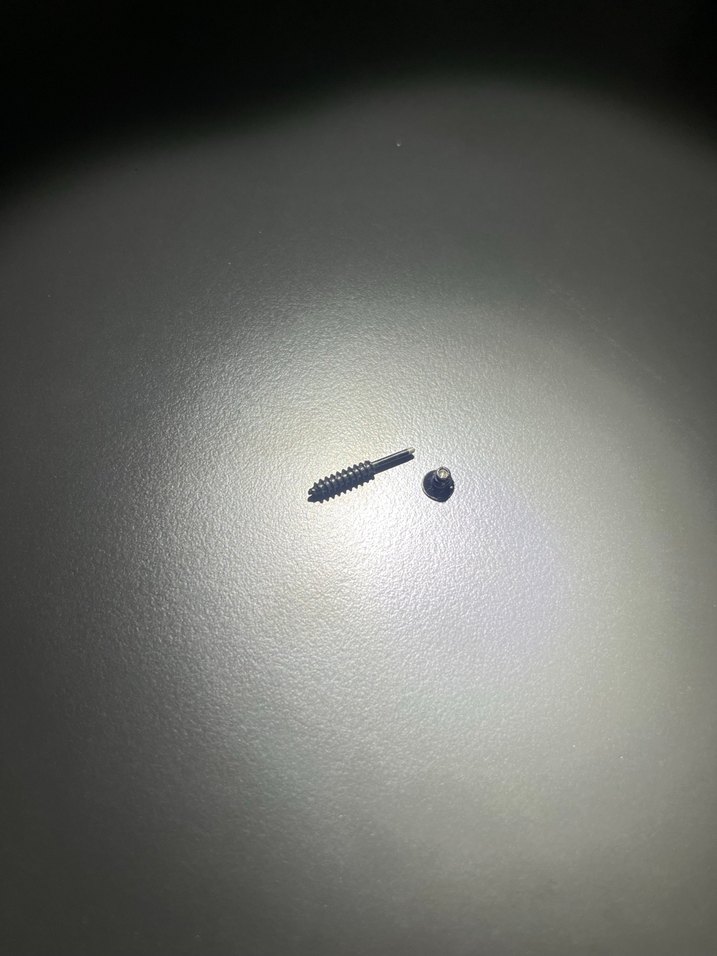 Siyah Minimalist Rock Punk Piercing - Görsel 2