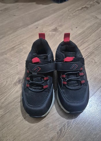 Kırmızı Siyah Erkek Çocuk Spor Ayakkabısı