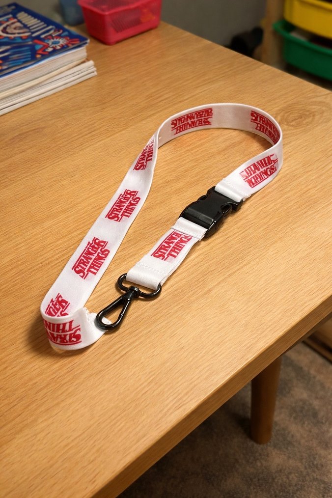 H&M / Stranger Things Boyun Askısı - Görsel 2