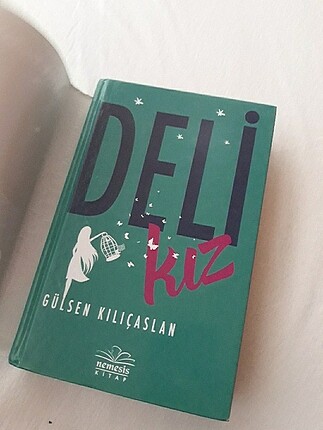  Deli kız