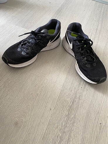 38 Beden Nike Zoom Pegasus 33 (38 numara Kadın spor ayakkabı)