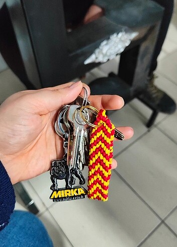 GS anahtarlık el örmesi 