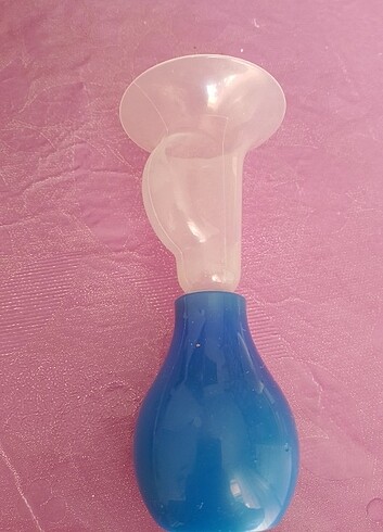  Weebaby göğüs pompası 