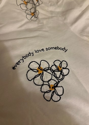 Düğmeli, Baskılı Beyaz Kadın Tişört jimmy key - Görsel 5