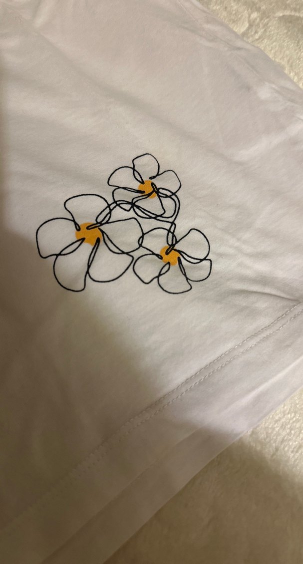 Düğmeli, Baskılı Beyaz Kadın Tişört jimmy key - Görsel 4