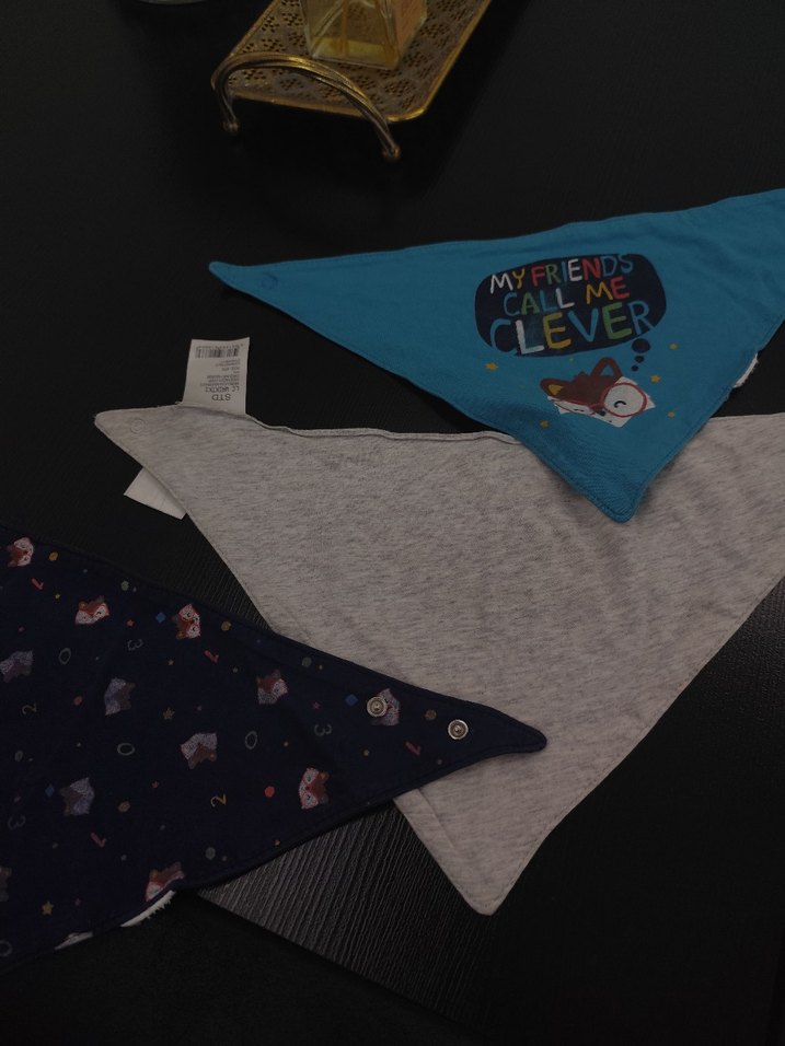 Baskılı Gri Bebek Önlüğü - Görsel 2