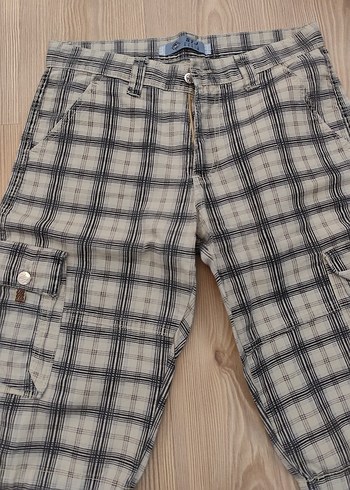 Ekose Desenli Gri Erkek Kargo Şort - Görsel 2