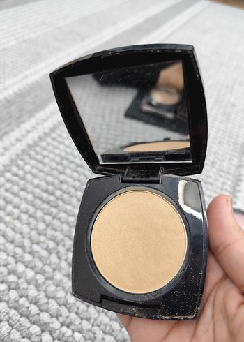 Avon Hollywood Collection Kırmızı Parlak Pudra - Görsel 2