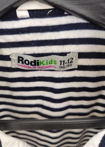 Düğmeli Beyaz Kısa çocuk yelek - Görsel 2