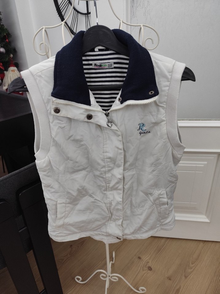 Düğmeli Beyaz Kısa çocuk yelek - Görsel 3