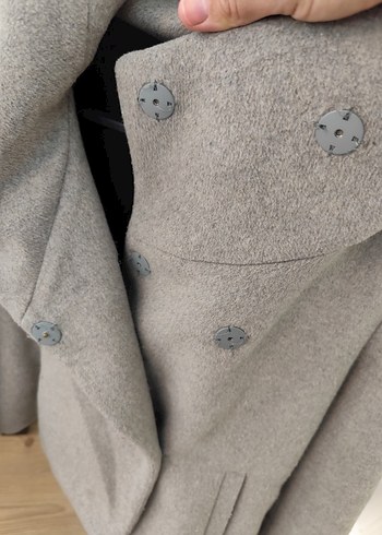 Gri Düğmeli Kısa ceket - Görsel 4