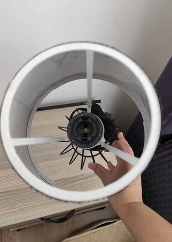 Siyah Tel Detaylı Abajur - Görsel 3