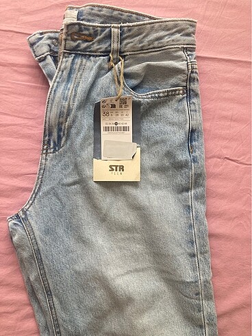 38 Beden Stradivarius orta bel straight fıt jean