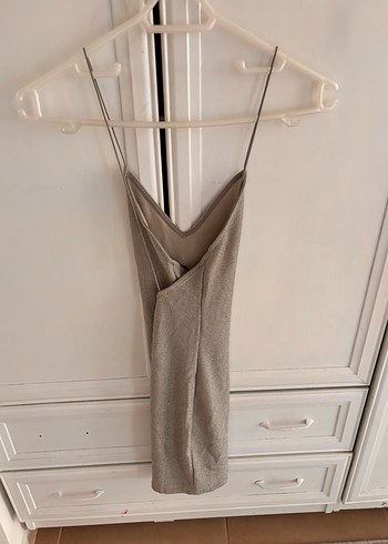 H&M Gri Simli V Yakalı Askılı Midi Elbise
