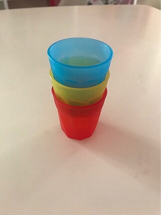 Plastik bebek alıştırma su bardağı
