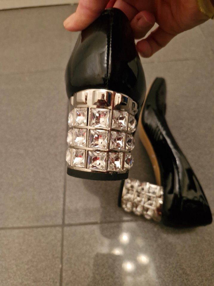 Flowers Marka Siyah Parlak Yılan Desenli Tokalı Topuklu Stiletto - Görsel 2