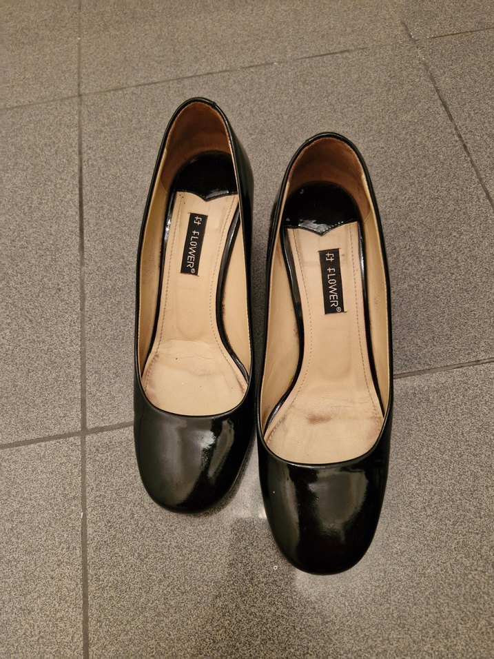 Flowers Marka Siyah Parlak Yılan Desenli Tokalı Topuklu Stiletto - Görsel 4