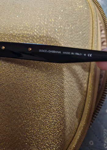 DOLGE GABBANA Altın Renkli Pullu Gotik Kadın Gözlüğü - Görsel 5