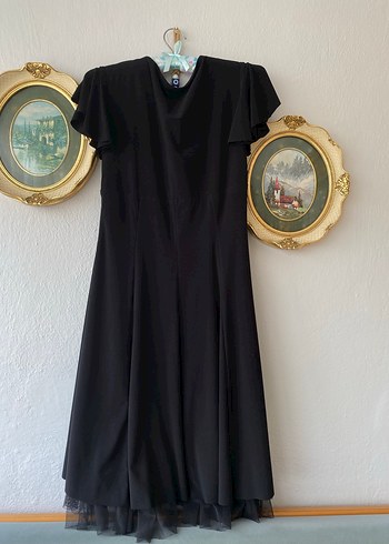 Siyah V Yaka Gotik Uzun Elbise - Görsel 2