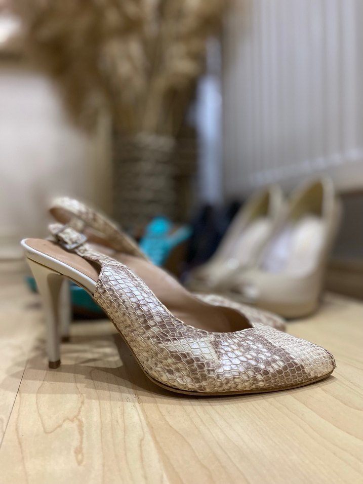 Bej Yılan Desenli Dolgu Topuklu Kadın Ayakkabı - Görsel 4