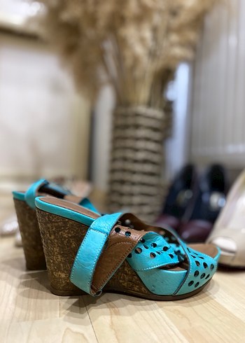 Mavi Dolgu Topuklu Kadın Sandalet - Görsel 4