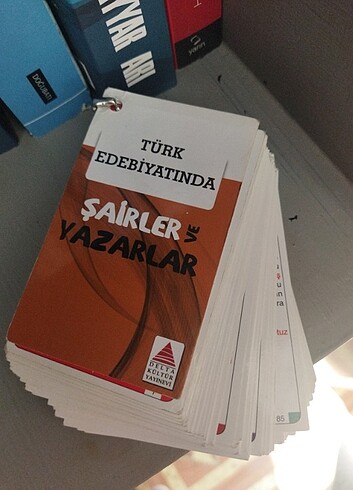 Türk edebiyatında şairler ve yazarlar 